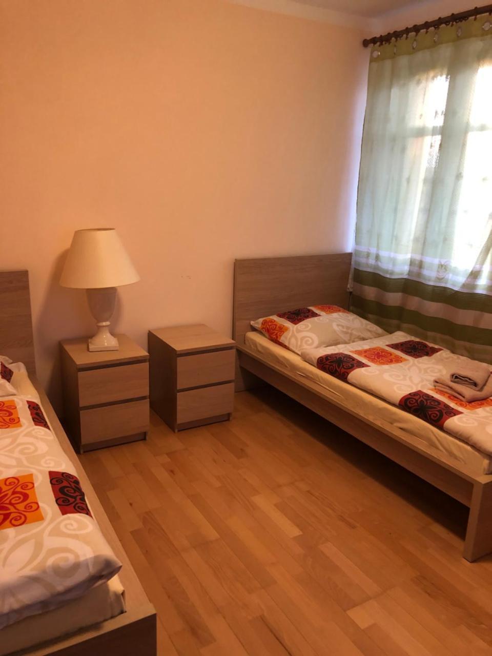 Art Star Hotel Hostivice Bagian luar foto